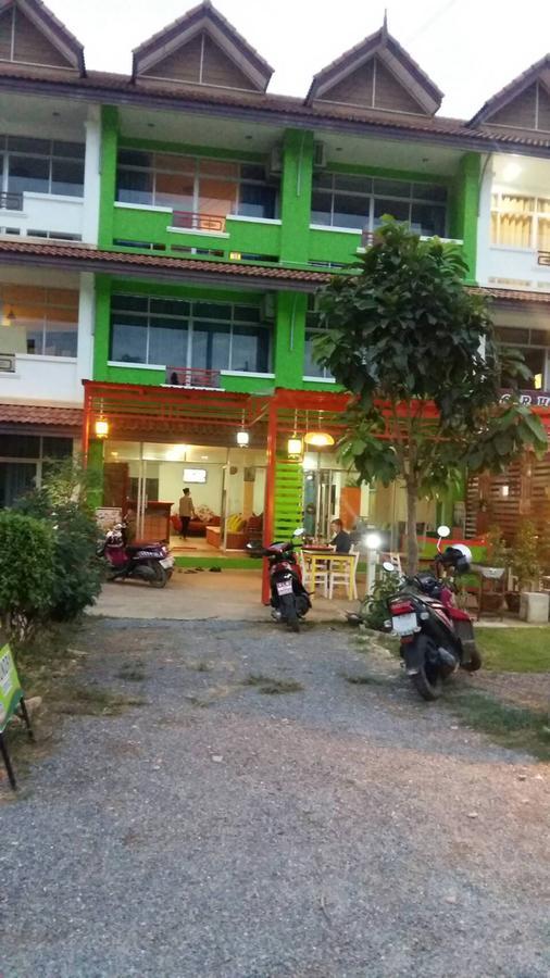 Fan Dee Hostel Ko Lanta Exteriör bild