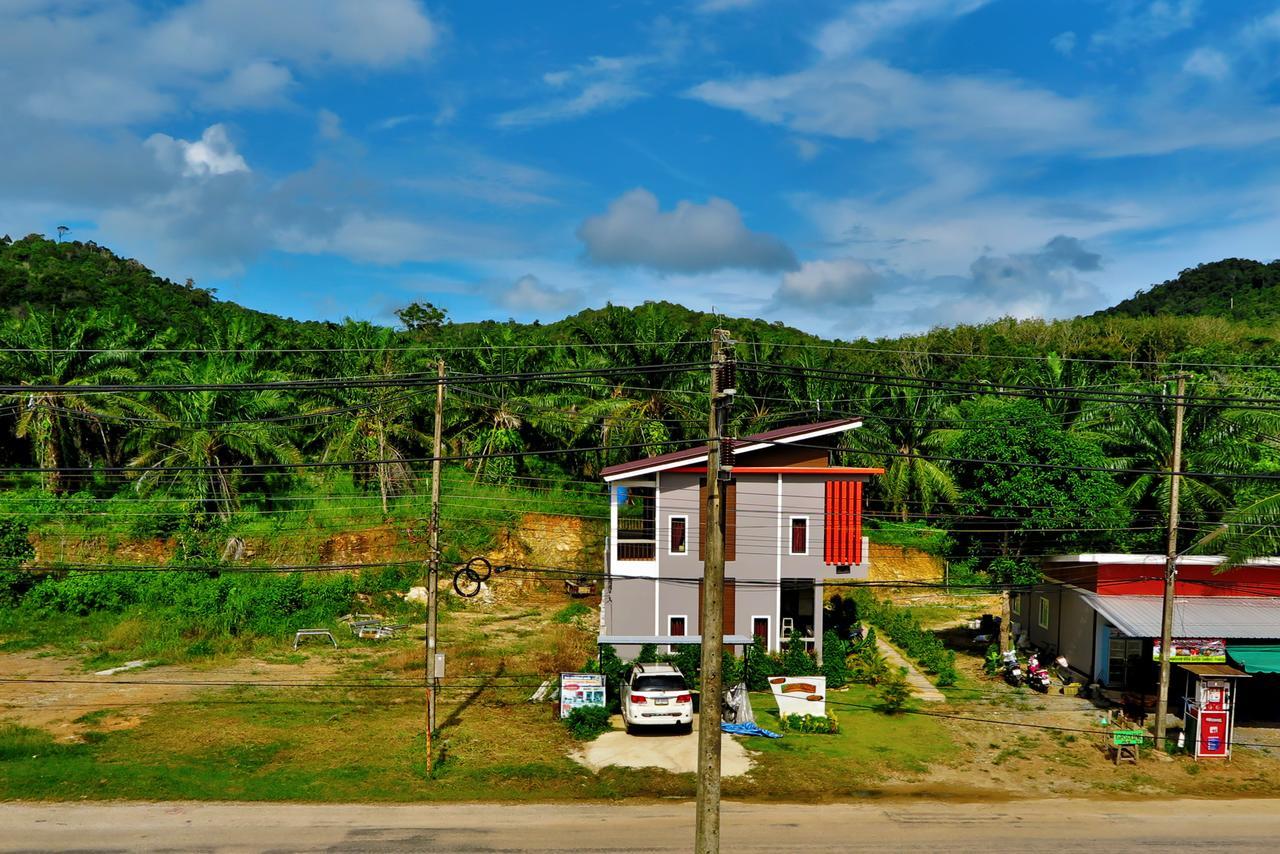 Fan Dee Hostel Ko Lanta Exteriör bild