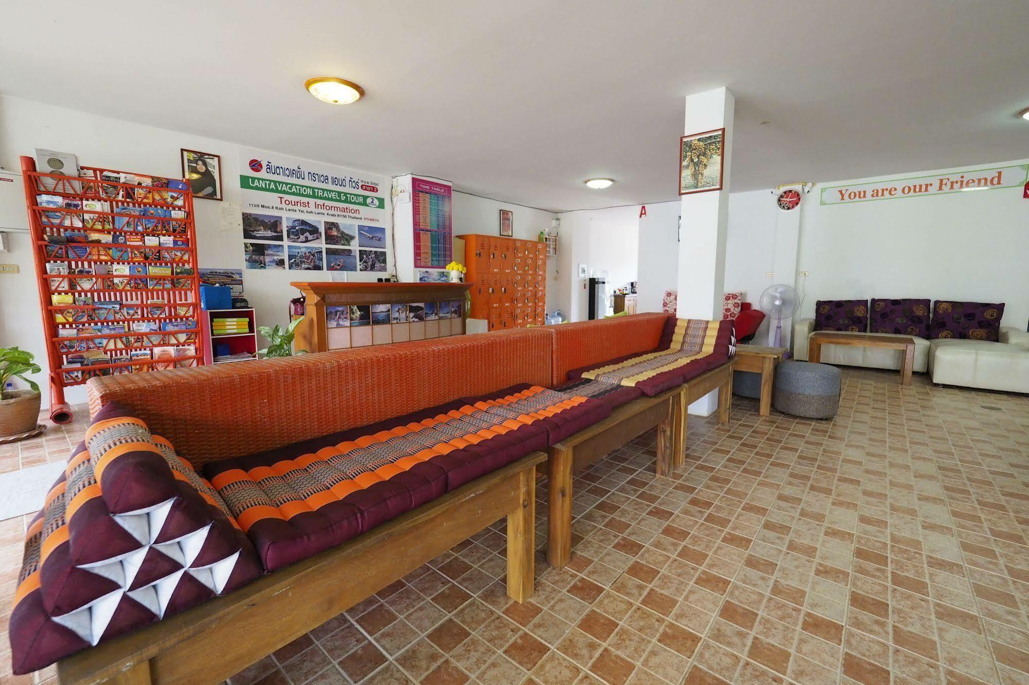 Fan Dee Hostel Ko Lanta Exteriör bild