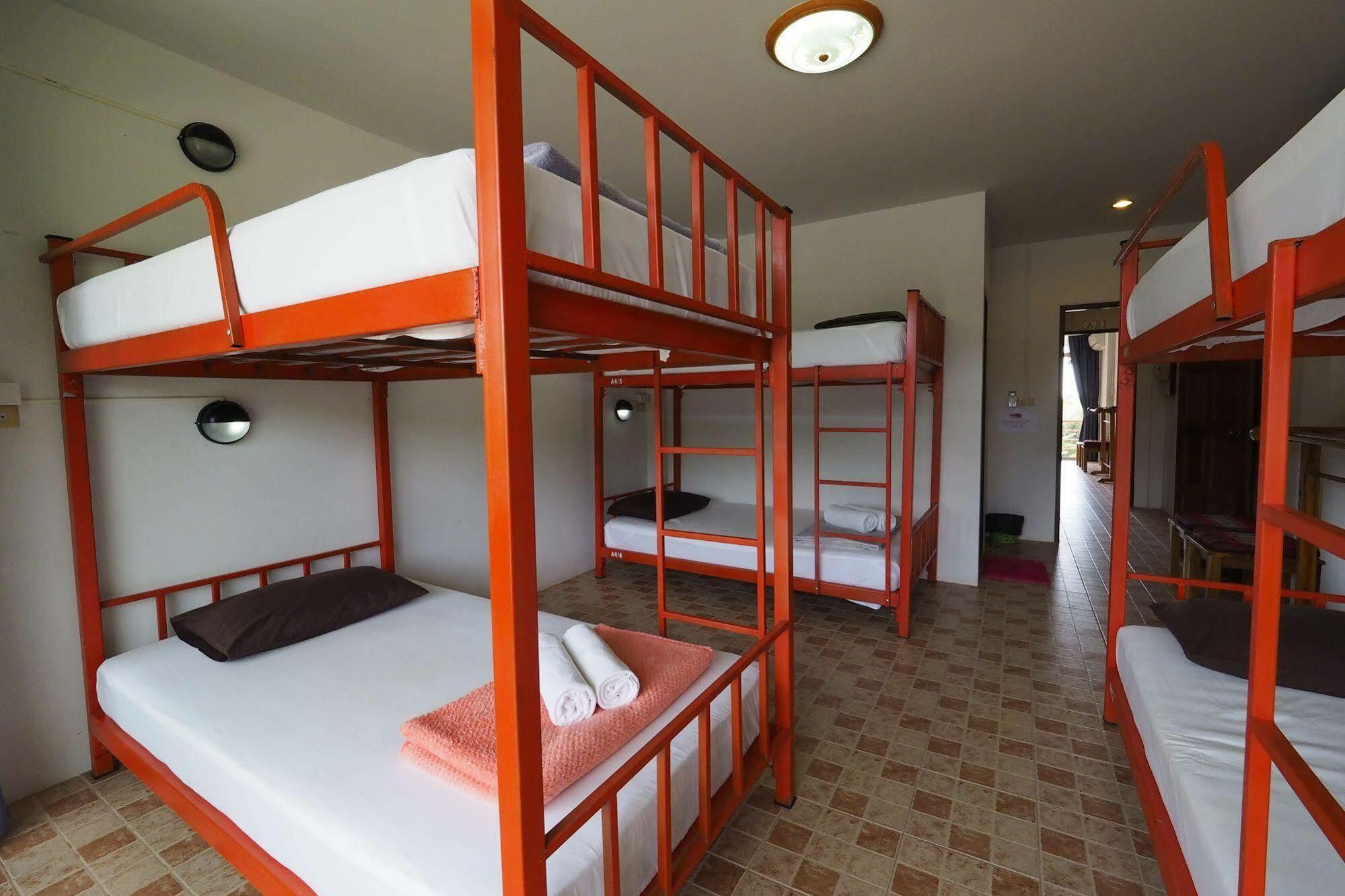Fan Dee Hostel Ko Lanta Exteriör bild